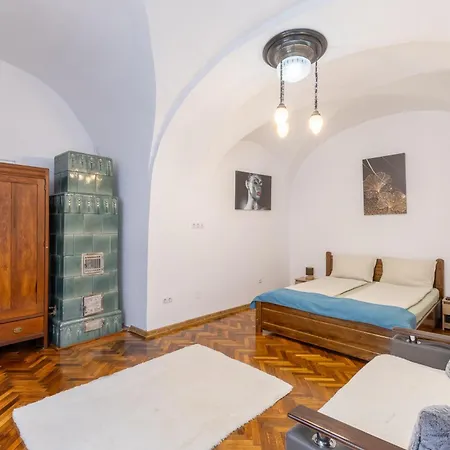 Central Studios Apartment *