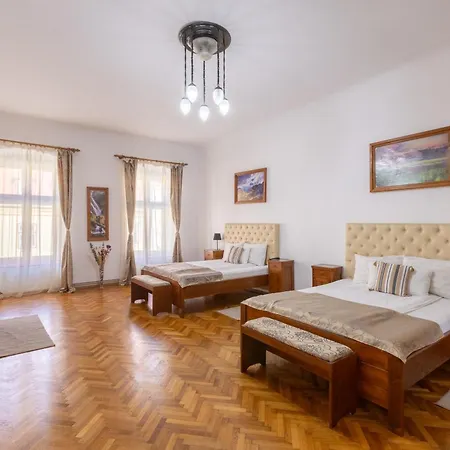 Apartament Central Studios *